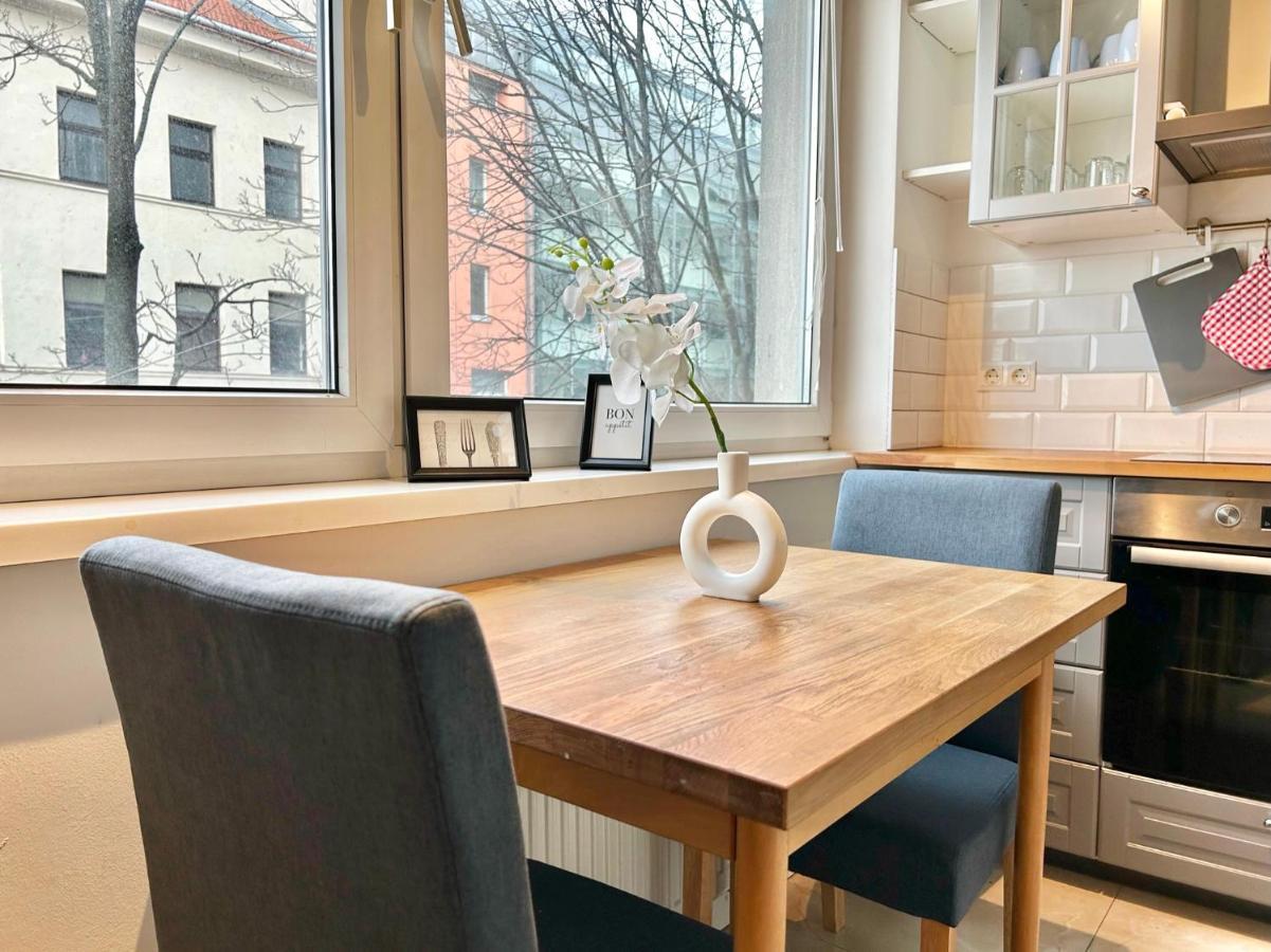 80M2 Apartment With Balcony & Free Netflix ウィーン エクステリア 写真